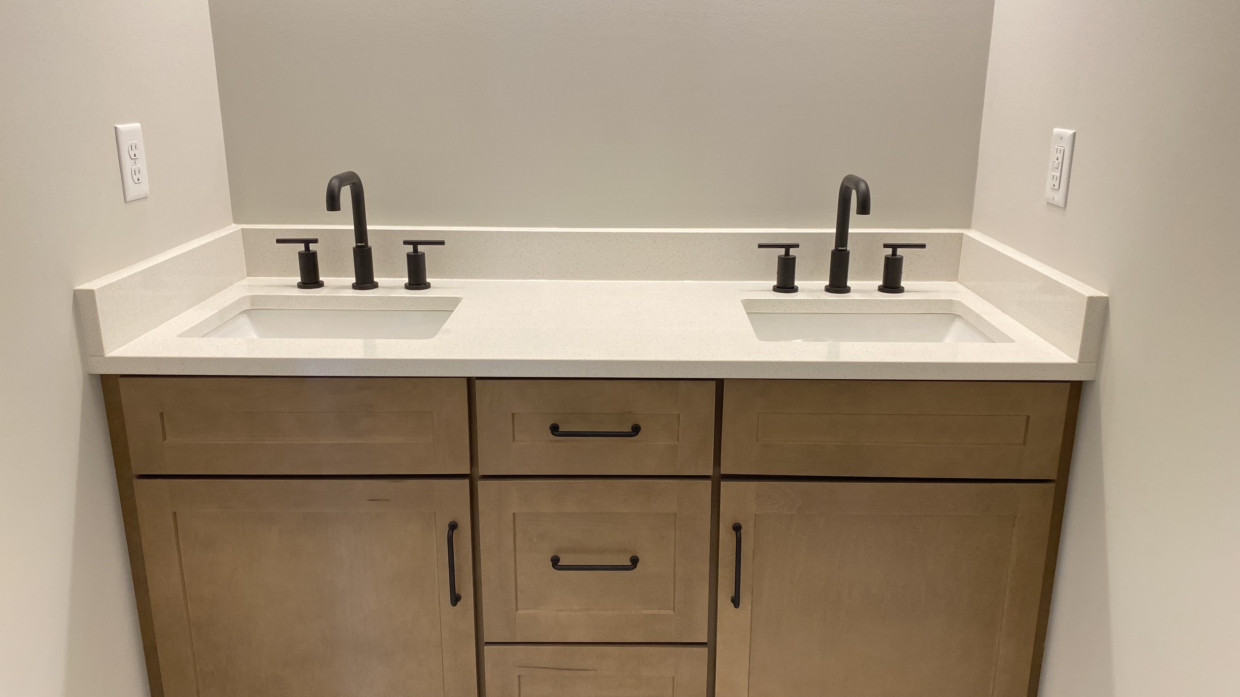 2027-Philomena-Drive-Second-Floor-Jack-Jill-Bath 2027-Philomena-Drive-Second-Floor-Jack-Jill-Bath